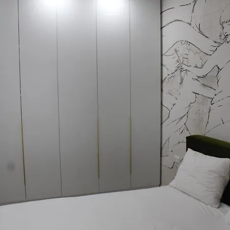 2 Bedroom In Bllok Agimi Art Center Apartamento Tirana