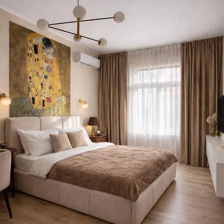 2 Bedroom In Bllok Agimi Art Center * Tirana