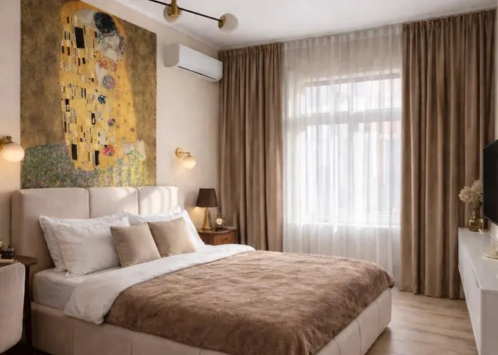 2 Bedroom In Bllok Agimi Art Center * Тирана