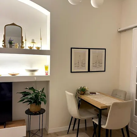 2 Bedroom In Bllok Agimi Art Center * Tirana