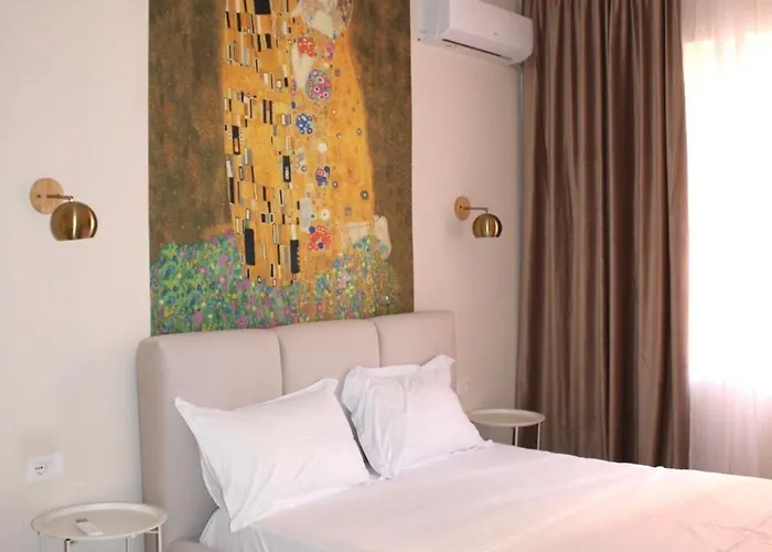 Appartement 2 Bedroom In Bllok Agimi Art Center Tirana